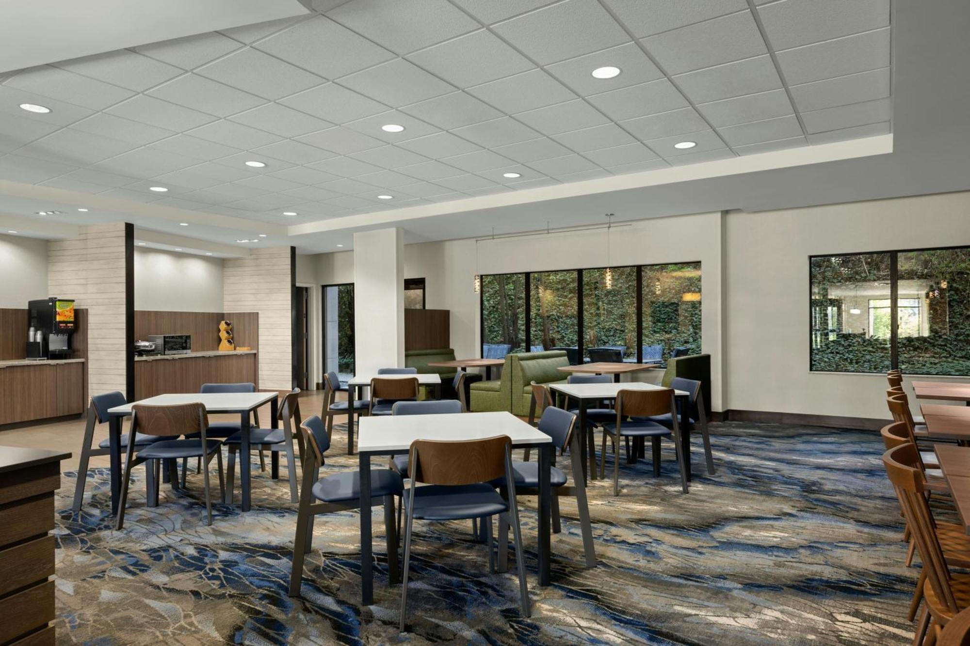 Fairfield Inn & Suites By Marriott Moscow Bagian luar foto